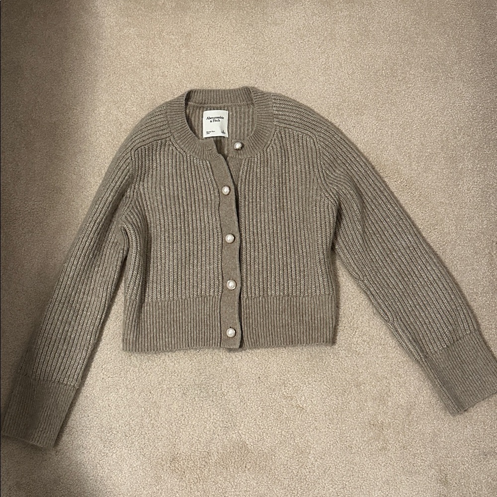 Wilfred Taupe Ribbed Knit Cardigan